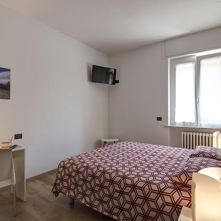 B&B Villa Giuli Варезе Екстер'єр фото