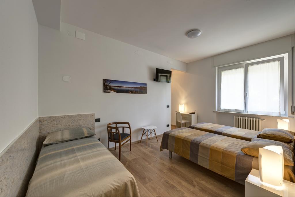 B&B Villa Giuli Варезе Екстер'єр фото