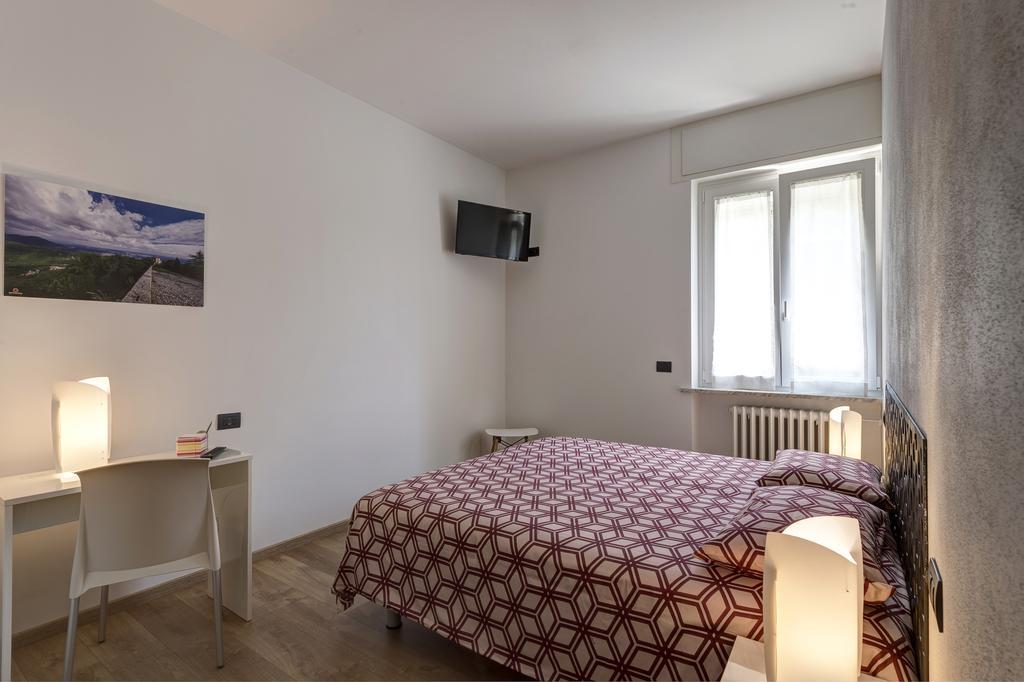 B&B Villa Giuli Варезе Екстер'єр фото